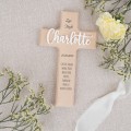 Holzkreuz mit individuellem Namen aus Acryl – personalisiertes Taufgeschenk mit hochwertigem UV-Druck