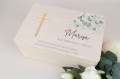 Holzbox mit Eukalyptusmotiv und personalisiertem Text – Geschenkidee für Tauf- oder Kommunionsfeier