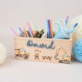 Kindgerechter Schreibtisch-Organizer mit Baufahrzeugen – Geschenk zur Einschulung oder zum Geburtstag