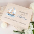 Holz Erinnerungskiste Junge Boot Design personalisiert Geschenk Patenkind Kommunion Taufe
